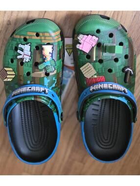 CROCS | Shoes | Crocs Off Grid Clog Mens Size 2 Blue  display picture 2